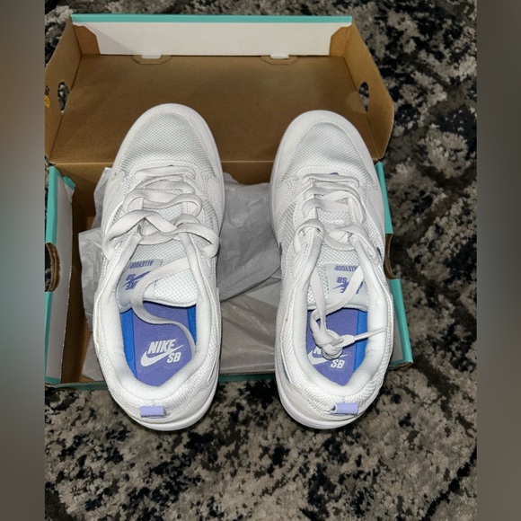 Wmns SB Alleyoop `Summit White Light Thisthle’ - Picture 2 of 7